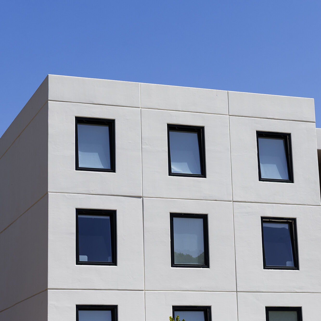 Reportagem sobre habitação e construção modular na freguesia de Benfica - 16JUN25
