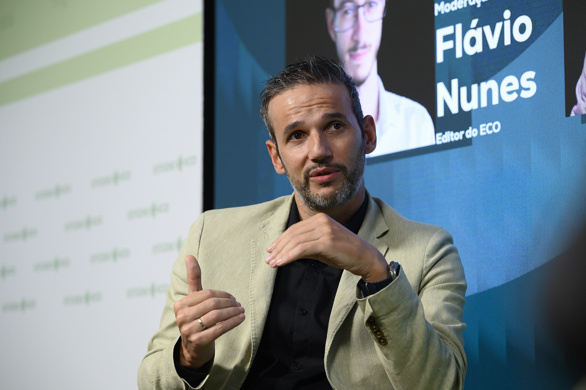 conferência IA. Hugo Preto