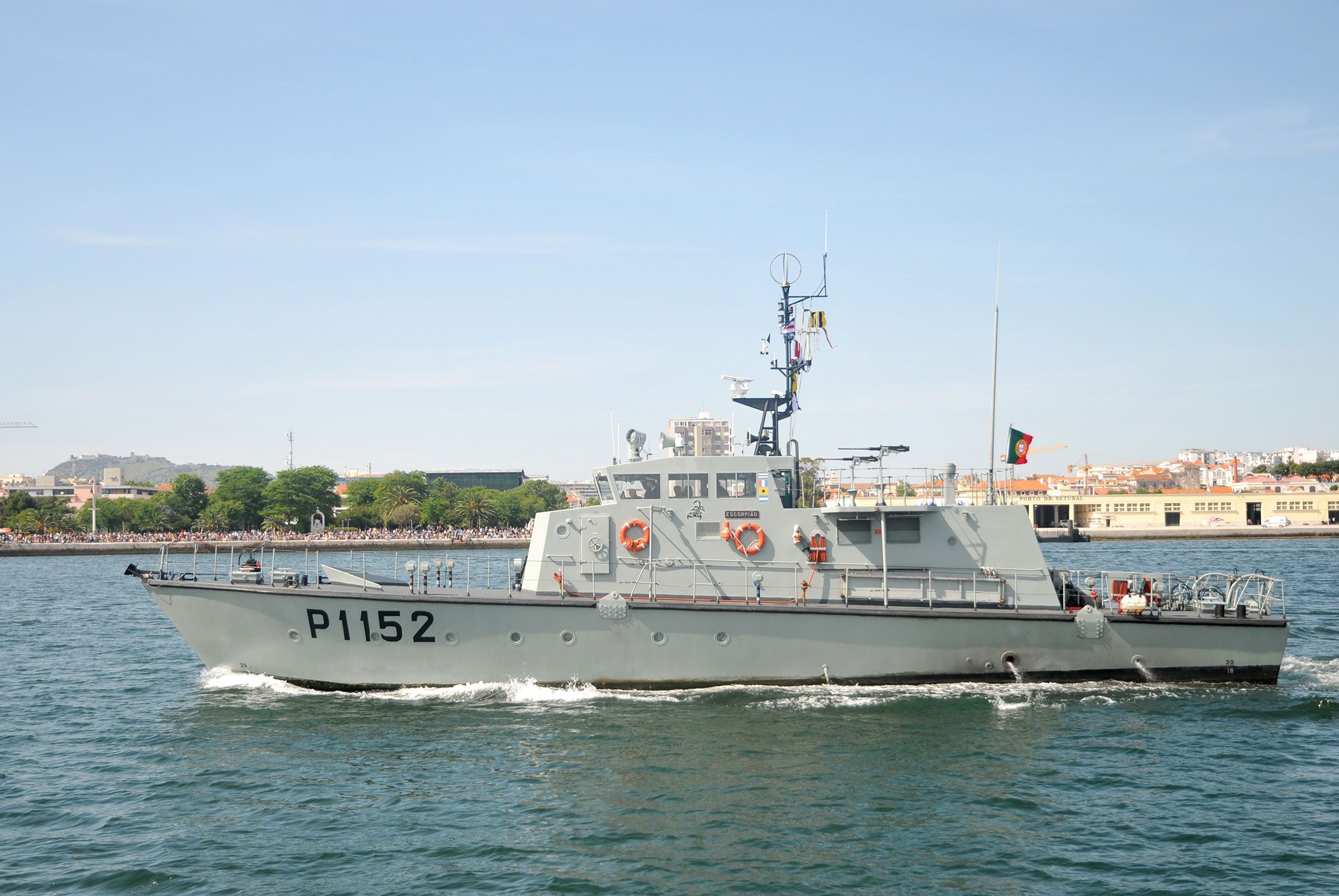 nrp-escorpiao-2-marinha.jpg