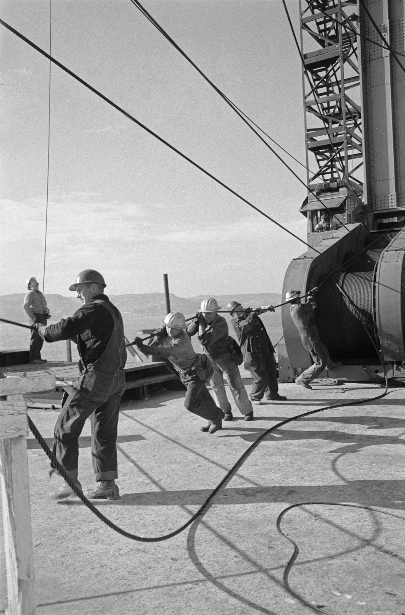 ATENÇÃO: NÃO USAR. FOTOS DE USO EXCLUSIVO NO ARTIGO DOS 60 ANOS DA PONTE 25 DE ABRIL