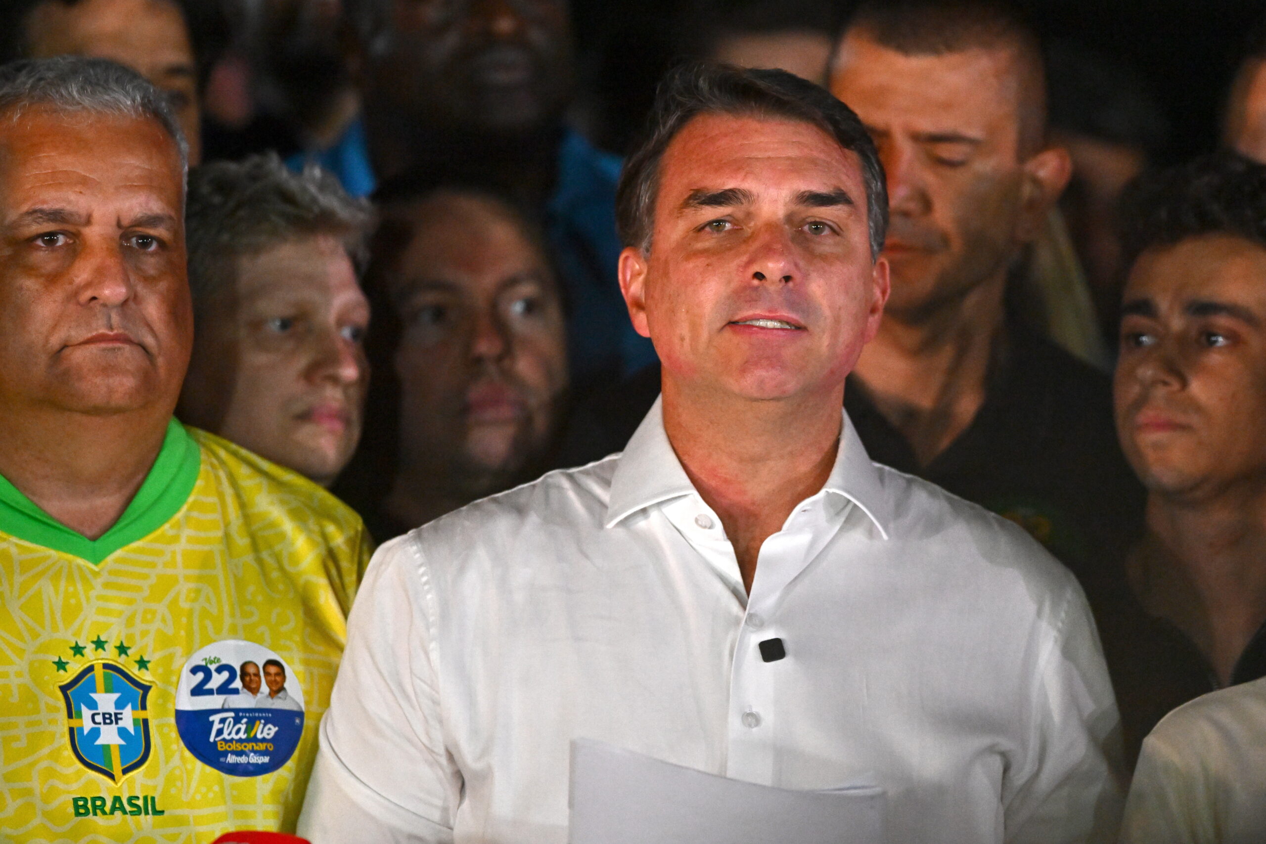 Sacanagem”. Flávio Bolsonaro recusa reconhecer derrota no Brasil e vai pedir anulação das eleições – ECO